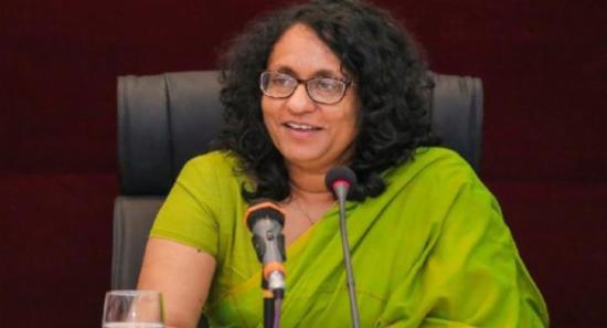 PM Urges Against Politicizing Education